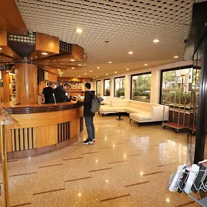 *** Otel Domenichino İtalya